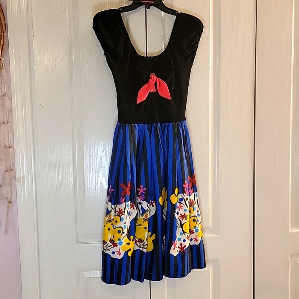 Pinup Couture| Natalie Dress| XS| Mary Blair Clown Print